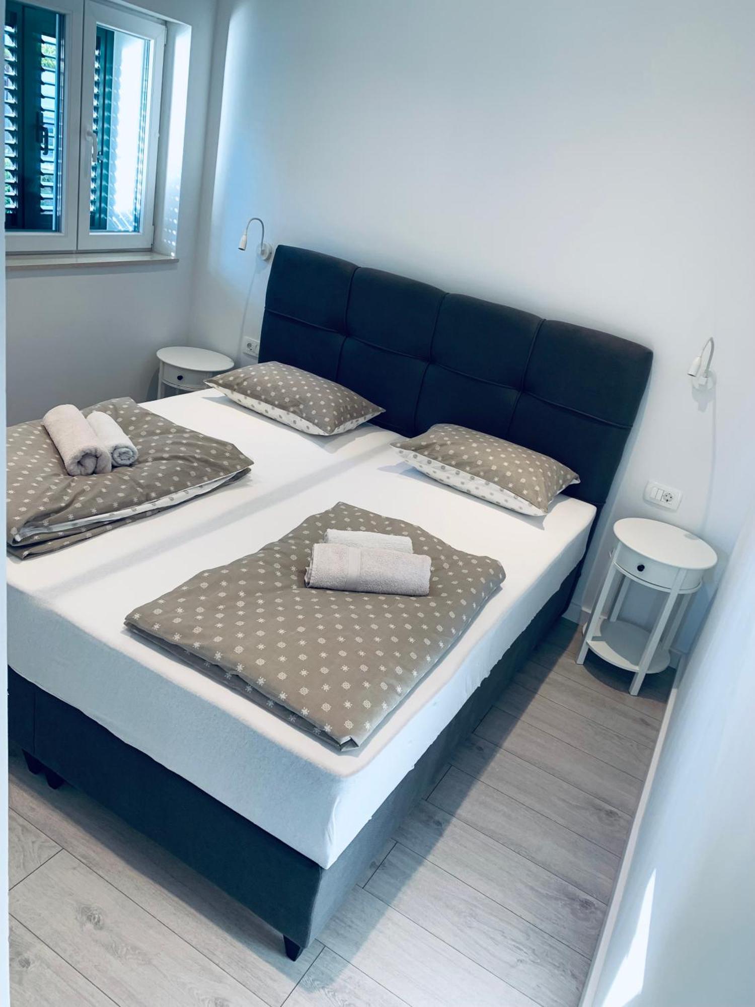 Matteo Appartement Duće Buitenkant foto